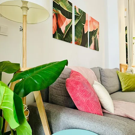 & Cozy Flat Close The Daire Valensiya