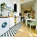 Apartmán & Cozy Flat Close The Valencie
